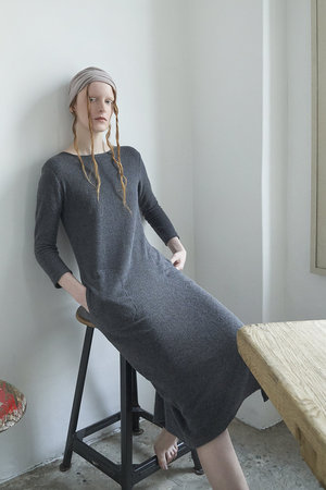 フォーコーナーズ/+FOUR CORNERSのパイルロングワンピ(110500/110503)