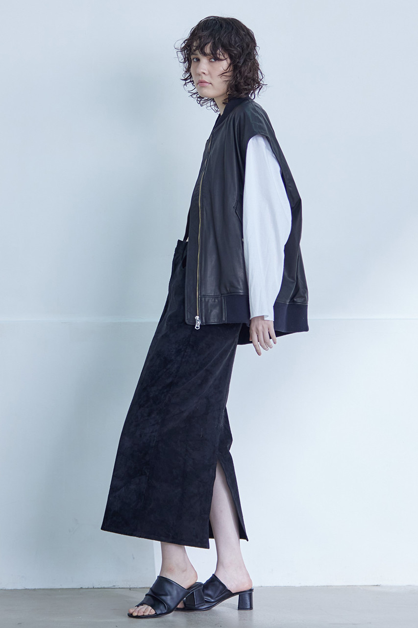 sisii(シシ)｜バックスリット レザー 5P スカート/ブラック の通販