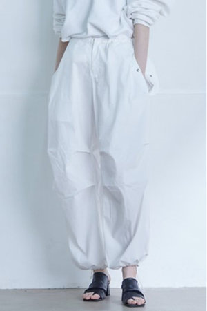 シシ/sisiiの【UNISEX】パラシュートパンツ