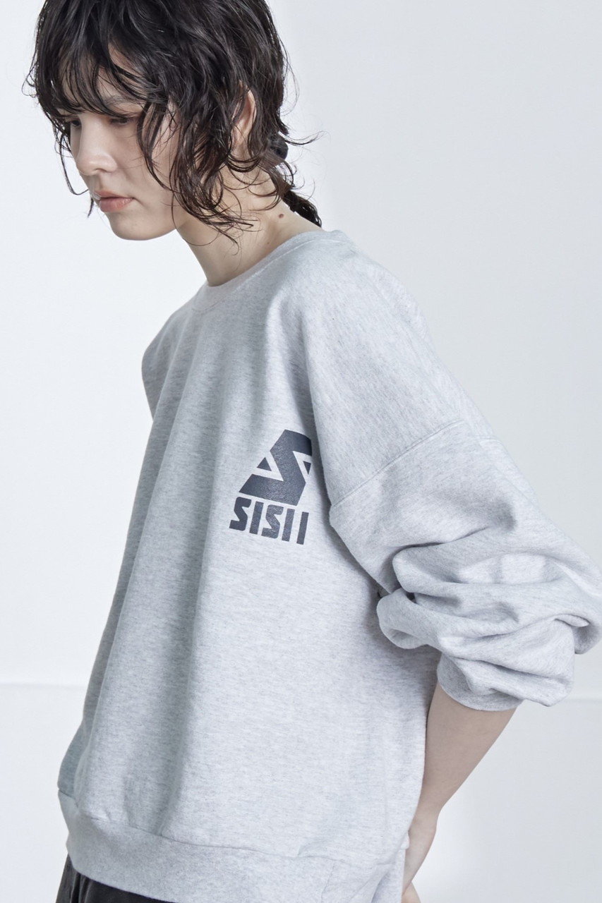 シシ/sisiiの【予約販売】【UNISEX】【ELLESHOP限定】【sisii×HESTRADA Gee-Wiz】CROPPED P クルーネックスウェット(グレー/24335P)