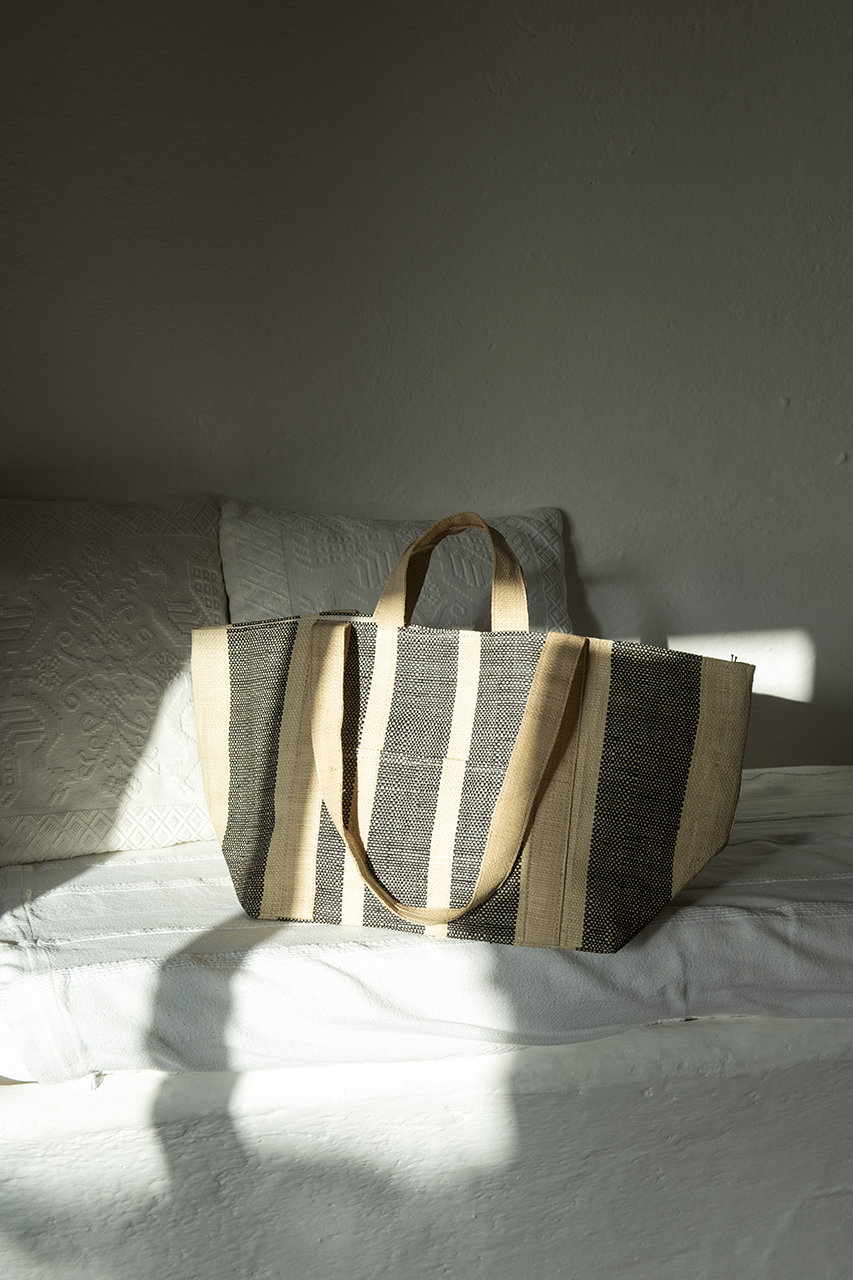 MAISON N.H PARIS メゾンエヌアッシュパリ スクエアトート MAISON N.H PARIS [メゾンエヌアッシュパリ] - Avril raffia tote bag