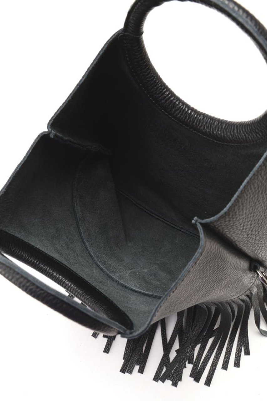 Rose Bud ローズバッド サークルハンドルフリンジショルダーバッグ ブラック の通販 Elleshop エル ショップ