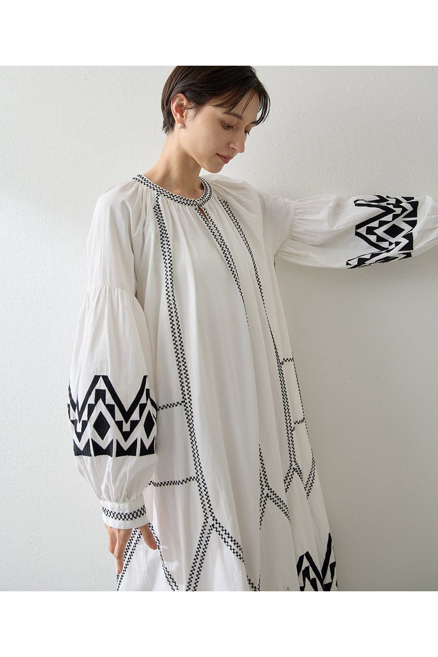 完売品Whim Gazetteウィム ガゼットワンショルトップス Whim Gazette(ウィム ガゼット)の【Cabana】ワンショルトップス