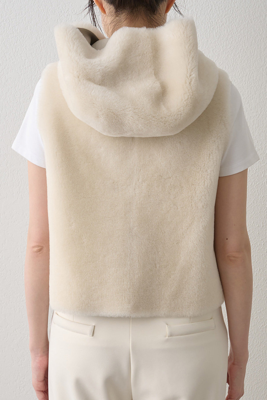 Whim Gazette(ウィム ガゼット)｜ムートンフードジレ/オフホワイト の