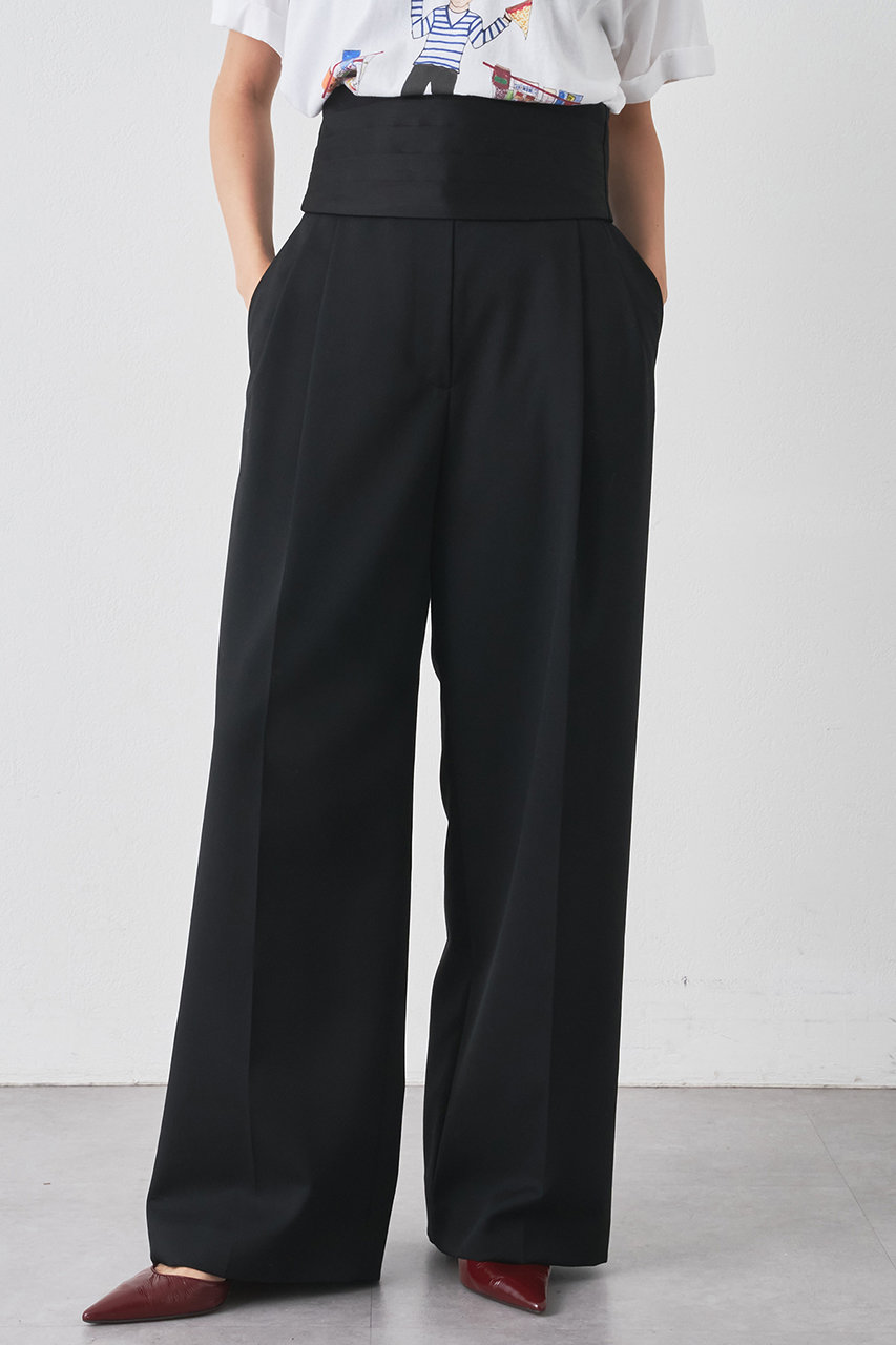 カマーベルトタックパンツ