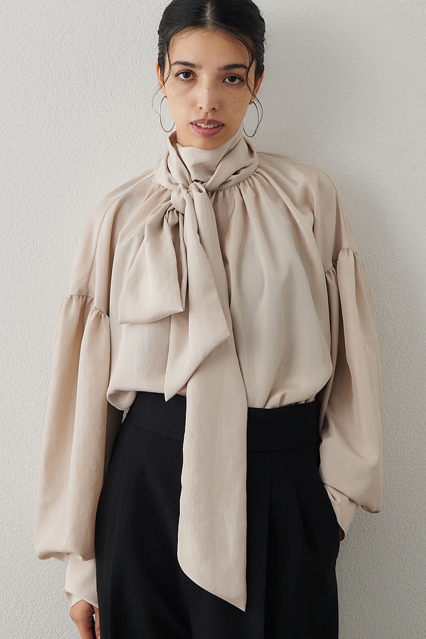 シルキーボウタイブラウス