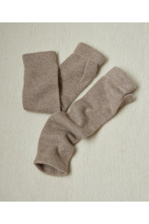 ウィム ガゼット/Whim Gazetteの【Hoaw.】カシミヤアームウォーマー(140600/140602)