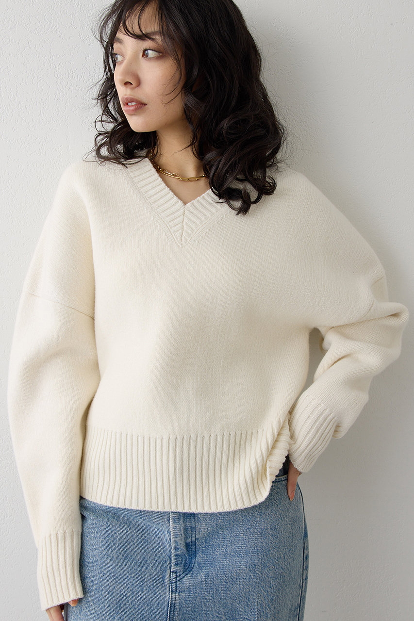 シルエットニット