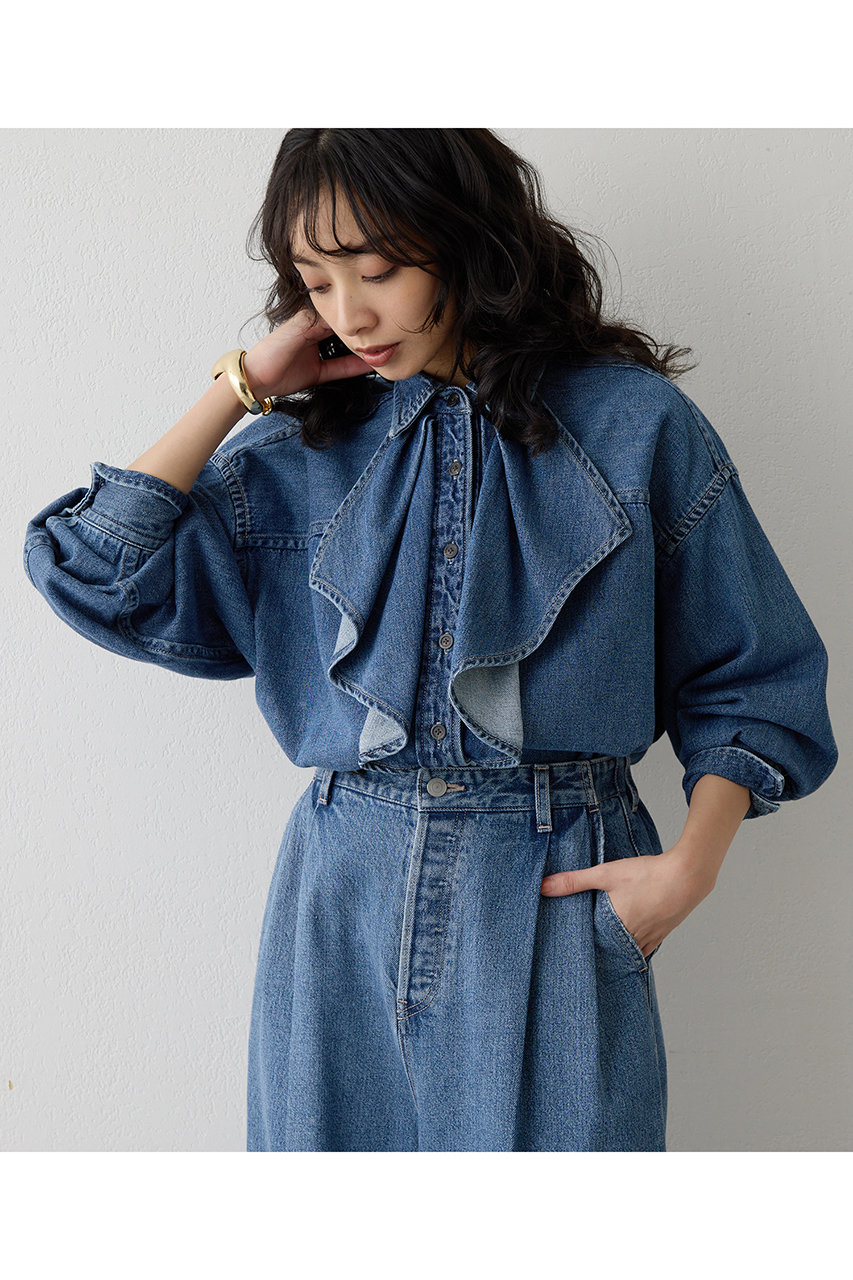 Whim Gazette(ウィム ガゼット)｜フリルデニムブラウス/ブルー の通販