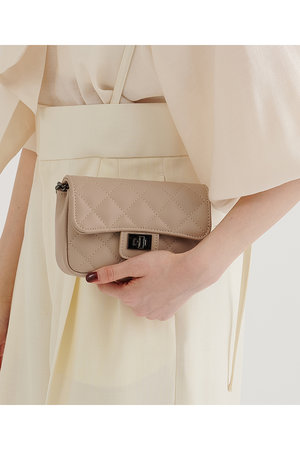 ウィム ガゼット/Whim Gazetteの【予約販売】【Hoaw.】チェーンミニバッグ(120600/120601)