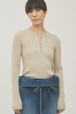 ウィム ガゼット/Whim Gazetteの【予約販売】RAW SILKレースアッププルオーバー(110300/110301)