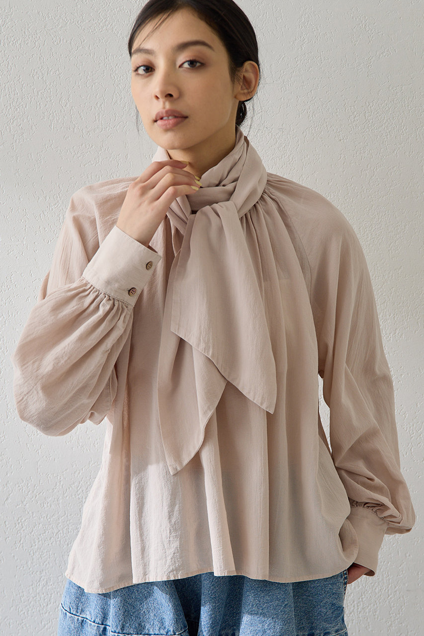 ウィム ガゼット/Whim Gazetteの【予約販売】製品染めボウブラウス(ベージュ/WGZ1061204A0004)