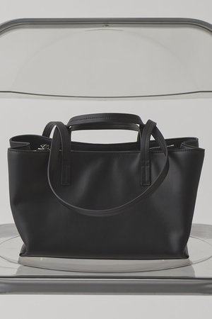 ウィム ガゼット/Whim Gazetteの【予約販売】【Hoaw.】WIDE HANDBAG S