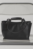 Whim Gazette(ウィム ガゼット)｜【Hoaw.】WIDE HANDBAG S/ブラック の