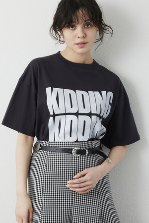 ウィム ガゼット/Whim Gazetteの【予約販売】KIDDINGロゴTシャツ(110100/110102)