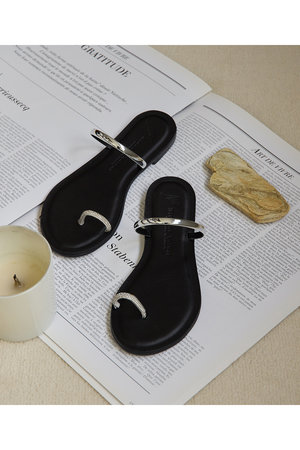 ウィム ガゼット/Whim Gazetteの【予約販売】【NICOLAS LAINAS】別注トングフラットサンダル(130200/130204)