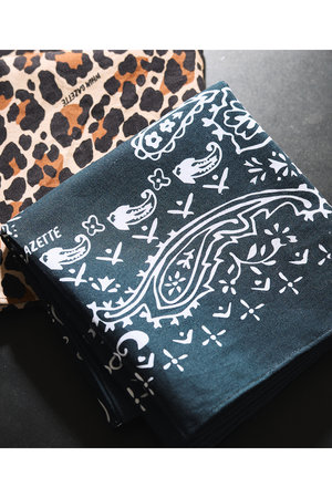 ウィム ガゼット/Whim Gazetteの【予約販売】プリントバンダナ(140100/140103)