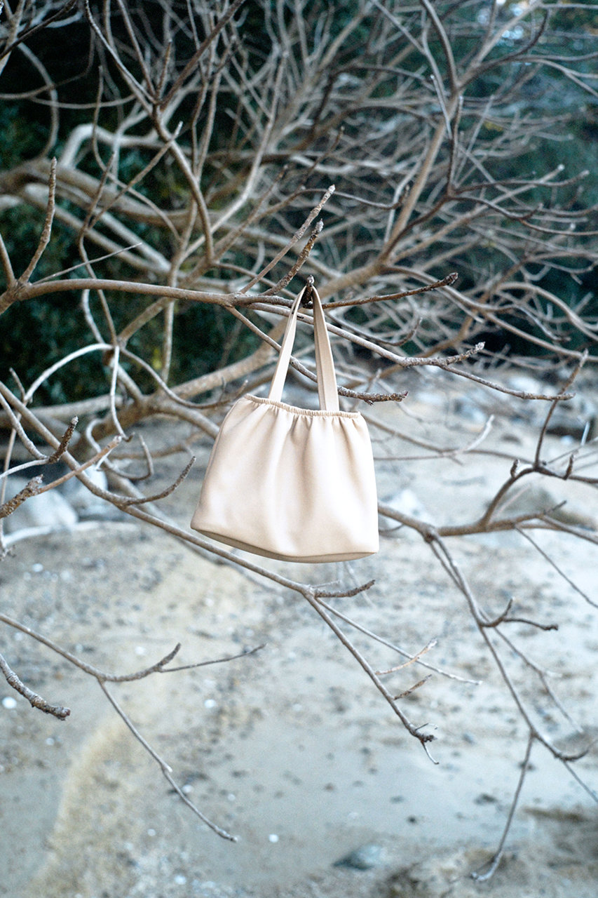 Aeta(アエタ)｜ELASTIC TOTE MINI/ベージュ の通販｜ELLESHOP・(エル