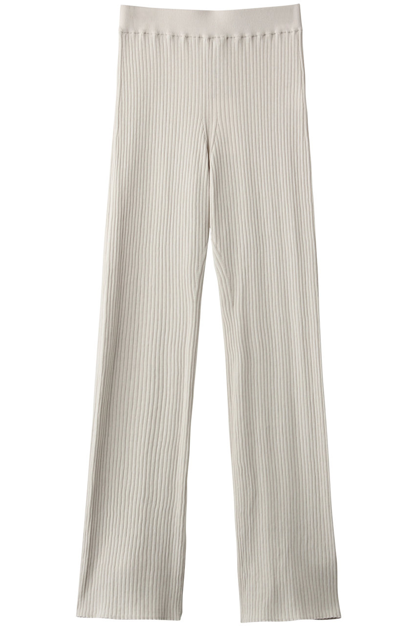 ホワイトのニットパンツ編【IVORY IS NEW BLACK】 ホワイトのニットパンツ編【IVORY IS NEW BLACK】