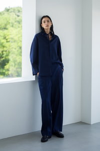 ebure(エブール)｜ウールサキソニー リボンタイシャツ/ダークブルー の