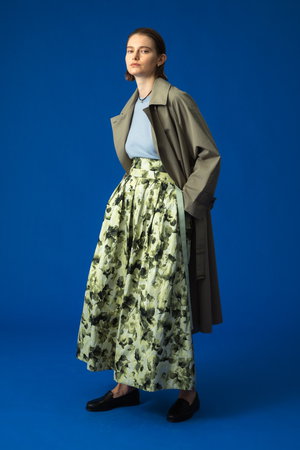 エブール/ebureのフラワータフタ ベルテッドスカート(110700/110702)