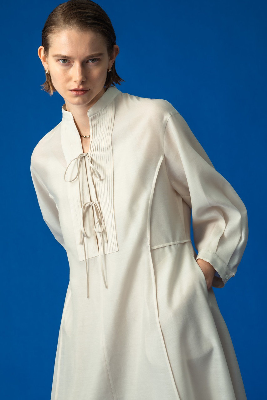 ebure(エブール)｜ライトウールシルク バンドカラーワンピース/ライト