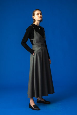 エブール/ebureの【1/16 0:00販売開始】ドライシャンブレー ジャンパースカート(110500/110502)