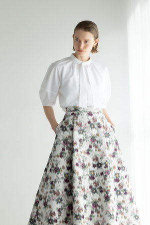 エブール/ebureの【2/13 0:00販売開始】フェードフラワージャカード トラペーズスカート(110700/110702)