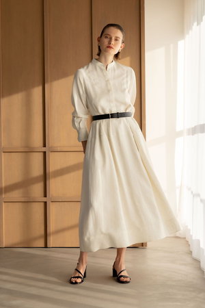 エブール/ebureの【2/13 0:00販売開始】フラワービスジャカード バンドカラーワンピース(110500/110502)