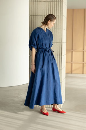 エブール/ebureの【予約販売】ピュアリネンヘリンボーン ギャザースリーブワンピース(110500/110502)