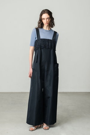 エブール/ebureの【4/3 0:00販売開始】シルキータフタ フレンチレースサロペット(110600/110606)