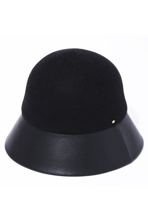 イリスフォーセブン/IRIS 47のshade ハット