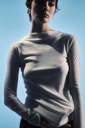 イリスフォーセブン/IRIS 47のプリーツロングスリーブトップス(110100/110103)