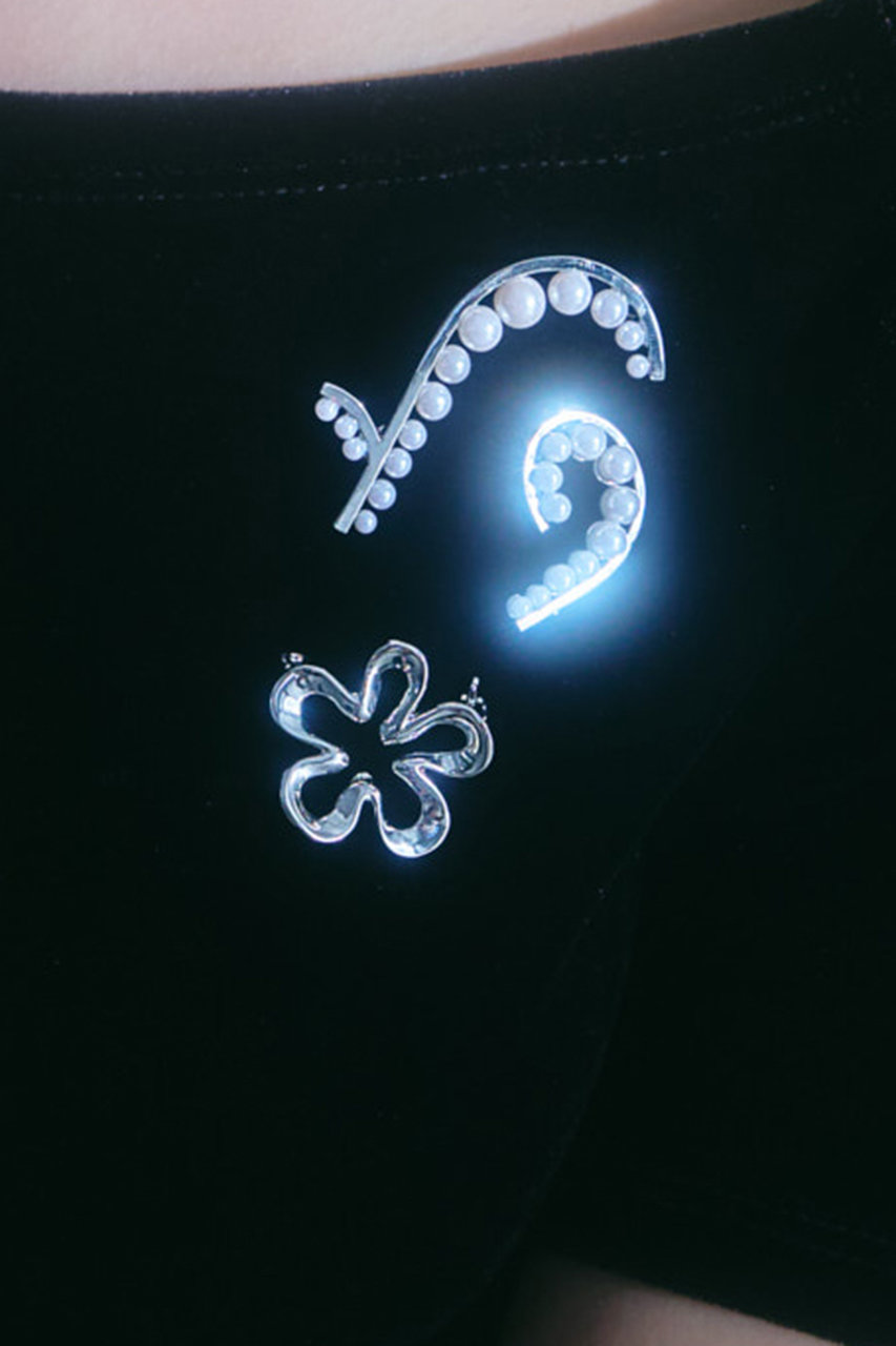 IRIS 47 アイブローチ シルバー IRIS 47(イリスフォーセブン)｜eye ブローチ/シルバー の通販