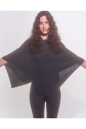 イリスフォーセブン/IRIS 47の【予約販売】drape カシミヤポンチョ(110300/110301)