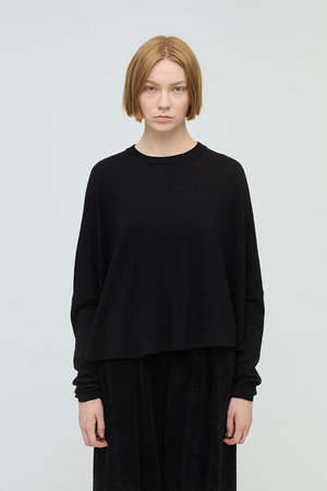 ミズイロインド/mizuiro indのfront seemed cocoon P/O プルオーバー(110300/110301)