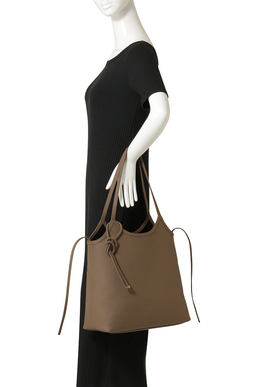 VASIC(ヴァジック)｜Loop ショルダートート/セーブル の通販｜ELLESHOP
