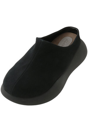 クラネ/CLANEのSUEDE PUFF SLIPONS(130400/130403)