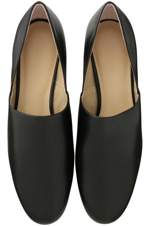 クラネ/CLANEのSIDE CUT STACKED FLAT SHOES(130400/130401)