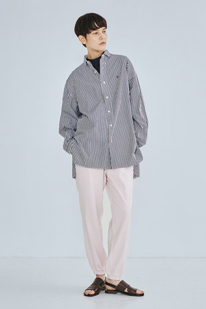 ティッカ/TICCAの【UNISEX】スクエアビッグシャツ