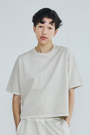 ティッカ/TICCAの【予約販売】エンブロイダリースクエアTシャツ