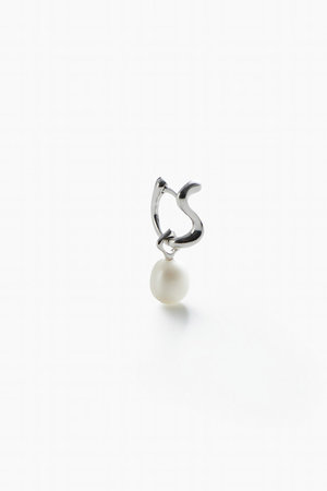 マリア ブラック/MARIA BLACKのLangebro Huggie ピアス（片耳用）