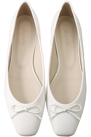 アルアバイル/allurevilleのスクエアトゥバレエフラット(130400/130402)