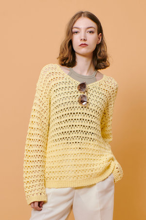 アルアバイル/allurevilleのテープヤーンハンドニットプルオーバー(110300/110301)