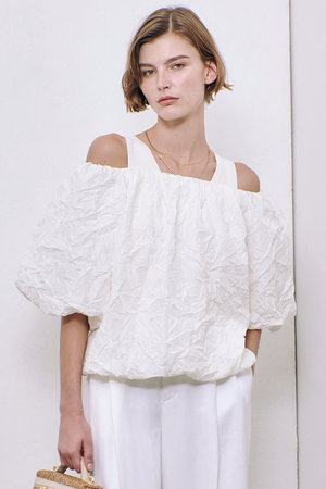 アルアバイル/allurevilleのクリンクルワッシャーオフショルブラウス(110400/110402)