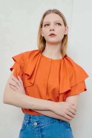 アルアバイル/allurevilleのレイヤーラッフルスリーブブラウス(110400/110402)