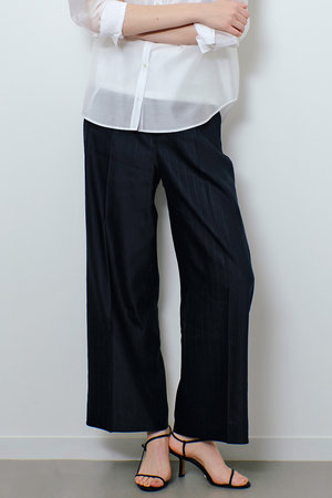 アルアバイル/allurevilleのNALYAストレッチパンツ(110600/110601)