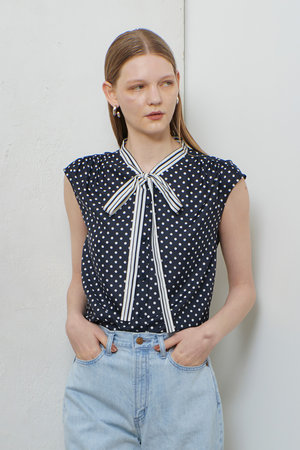 allureville ボウタイブラウス　トロミシャツ 20241013270_e3c0f059b2fae4a71f