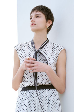 allureville｜アルアバイルのブラウス・シャツ通販｜ELLE SHOP