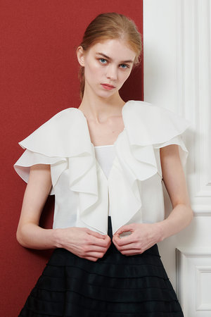 アルアバイル/allurevilleの【Loulou Willoughby】オーガンジーフリルジャケット(110800/110801)